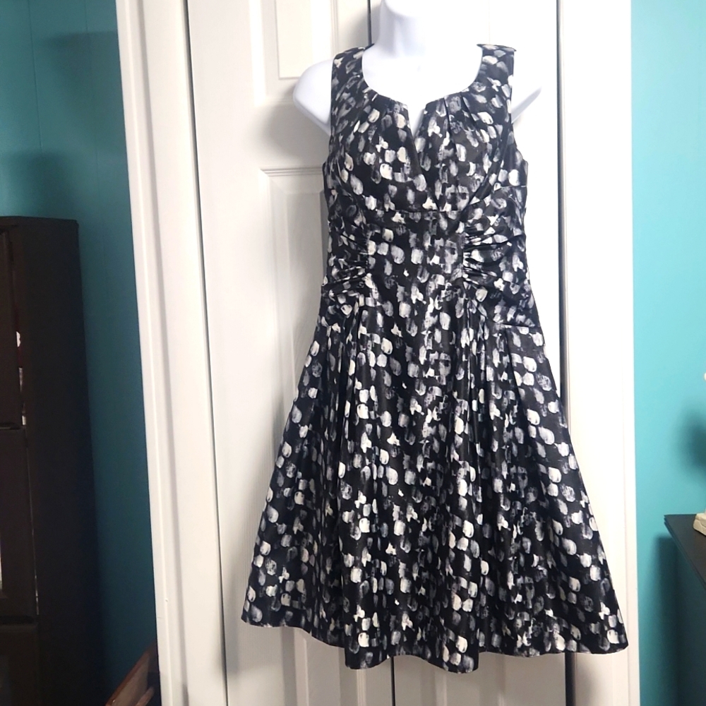 Women's Adrianna Pape Petite 6P